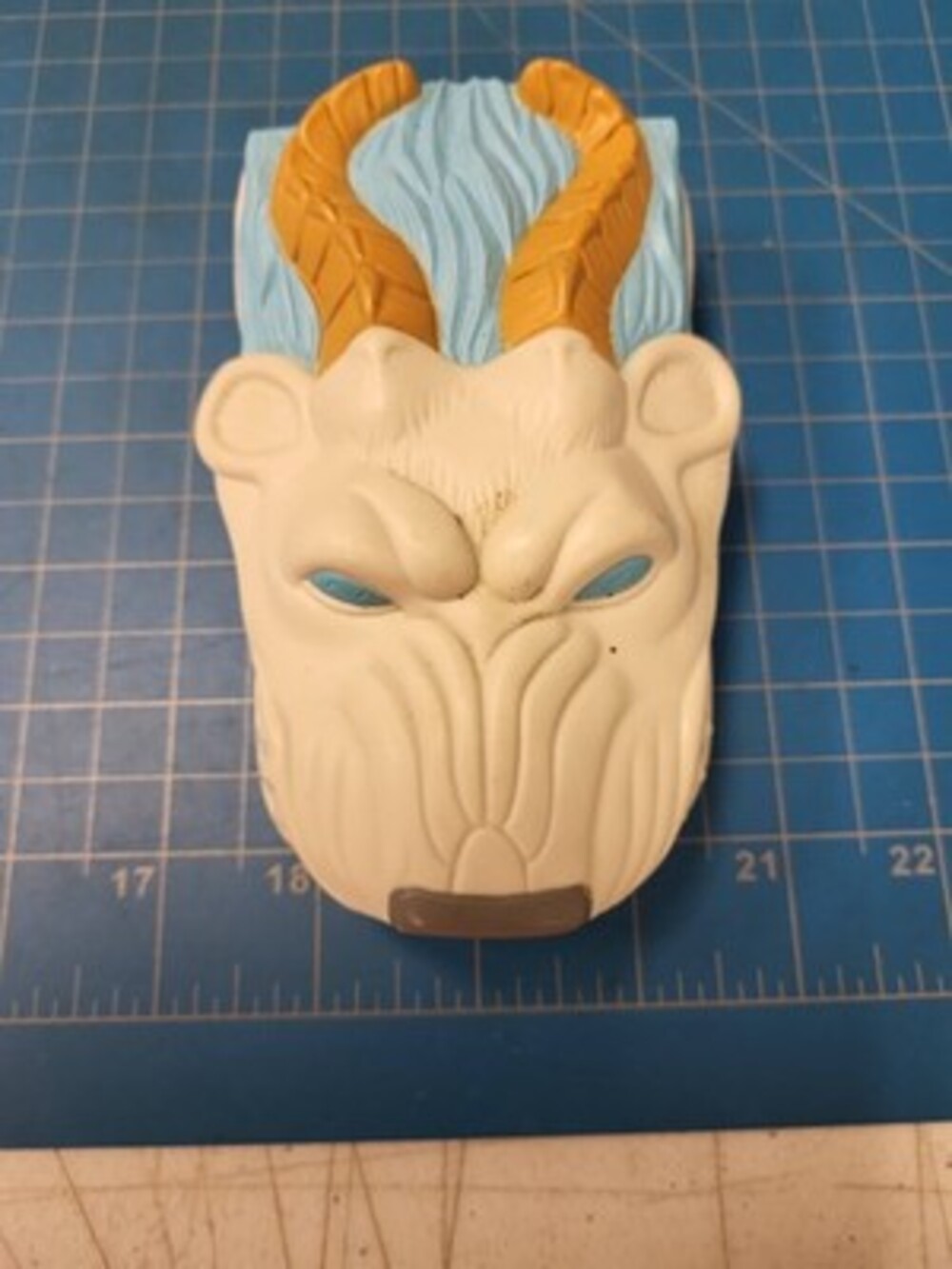 Duer Masters He-Man Battle Cat Mask Face Plate 2005 Wizards of the Coast Toy